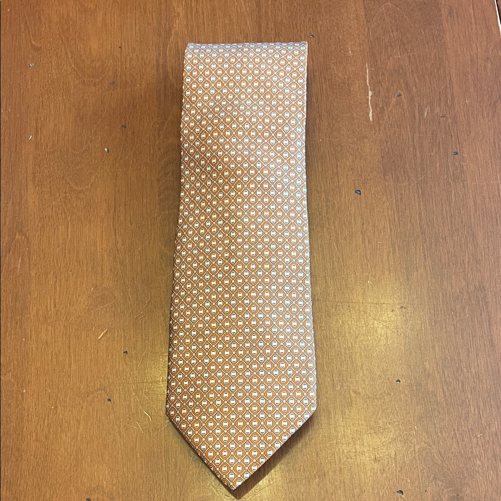 Salvatore Ferragamo Silk Tie – Orange Geometric Pattern – Made in Italy